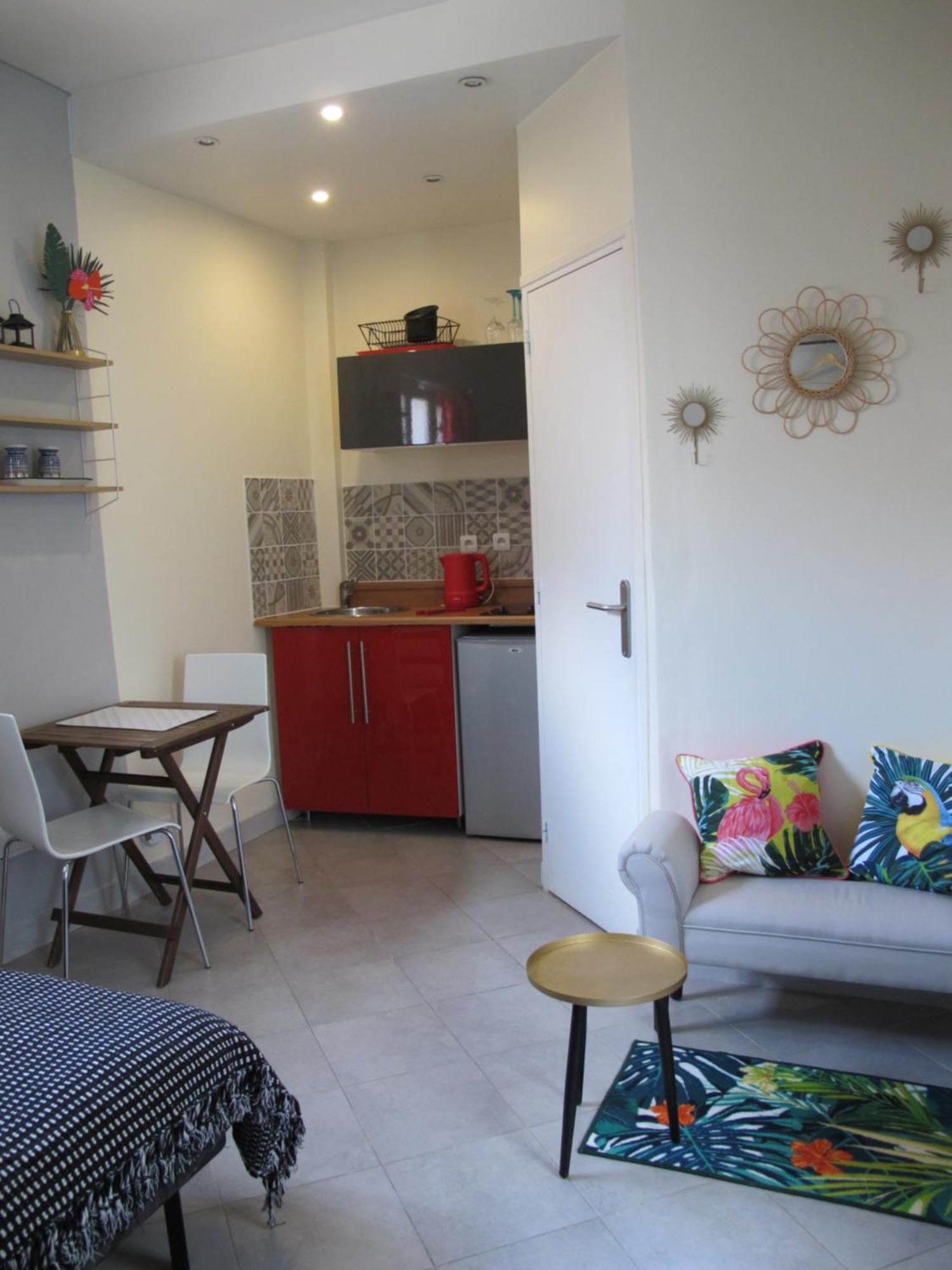 Studio Avec Cour Exterieure Aux Portes De Paris Bagnolet Exteriör bild
